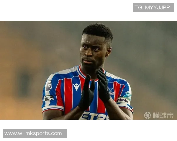 拜仁与切尔西争夺森林后卫穆里略明夏目标锁定格伊