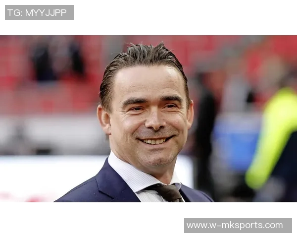 奥维马斯有望重返阿贾克斯担任体育总监职位 奥维马斯有望重返阿贾克斯担任体育总监职位