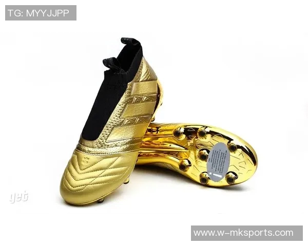 内维尔揭秘小贝与阿迪合作背后的故事及猎鹰球鞋的缘起