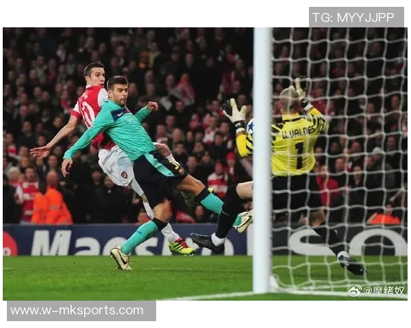 纳斯里：巴黎统治力显著下半场压制巴萨几乎窒息